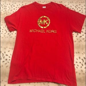 Gildan M Michael Kors red T-shirt with short sleeves